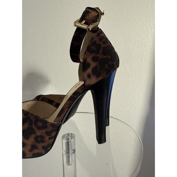 NEW MICHAEL Michael Kors Women’s 8 Pump Shoe Peep Toe Leopard Print - Picture 2 of 7